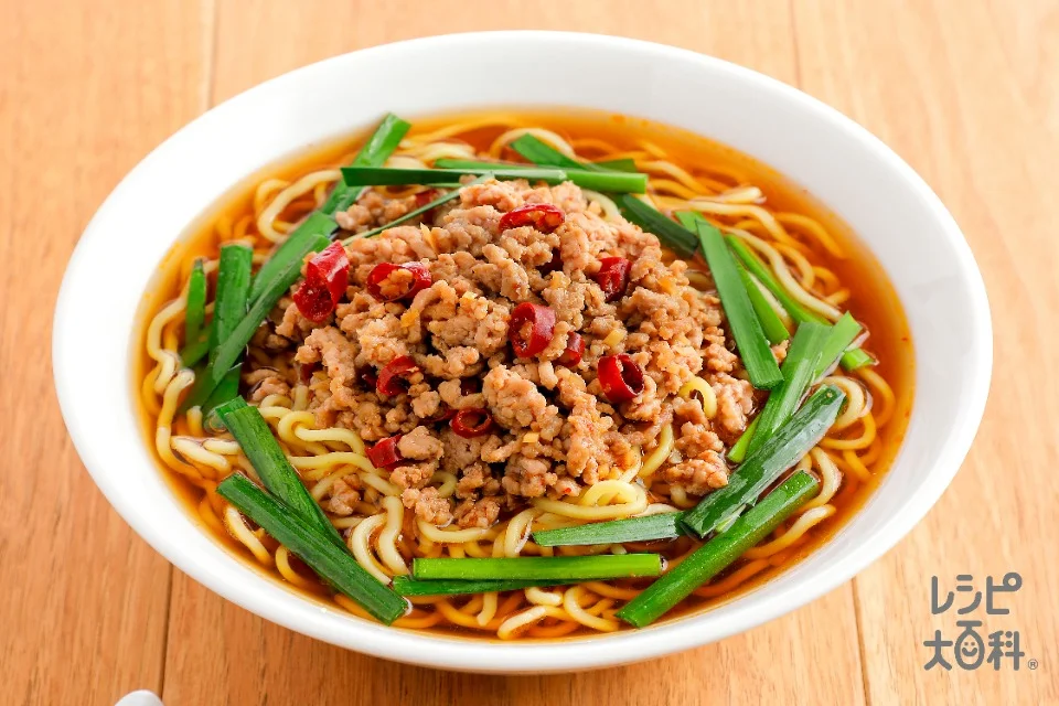 台湾ラーメン風(中華生めん+豚ひき肉を使ったレシピ)