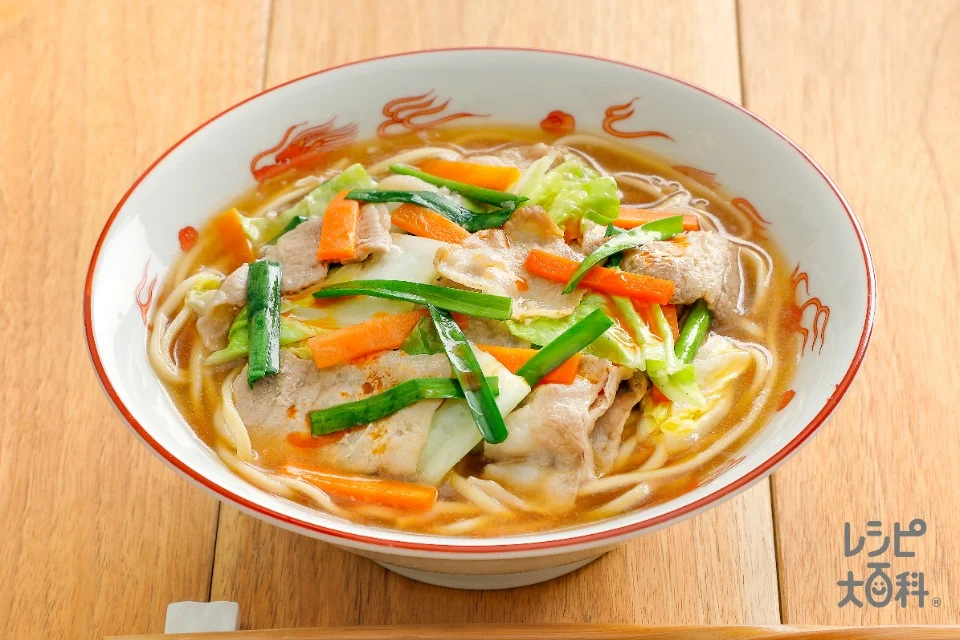 天理ラーメン風(中華生めん+豚バラ薄切り肉を使ったレシピ)