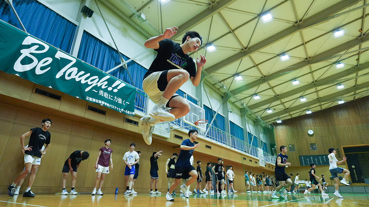 正智深谷高等学校 男子バスケットボール部　チーム一丸となって泥臭く、「不易流行」の理念で突き進む