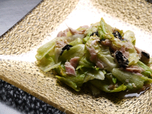 「缶詰活用術　塩ツナ缶とレタスあえ」