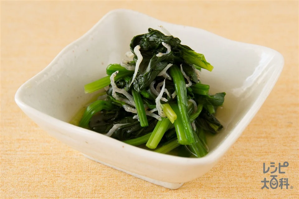 ほうれん草のにびたしの盛り付け参考の料理写真です