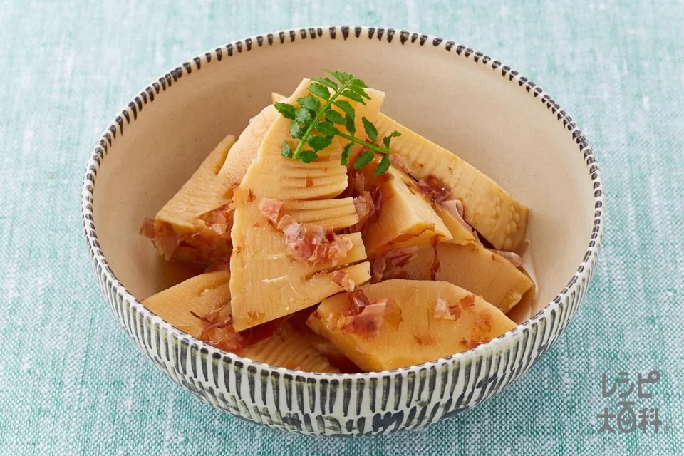 たけのこの土佐にの盛り付け参考の料理写真です