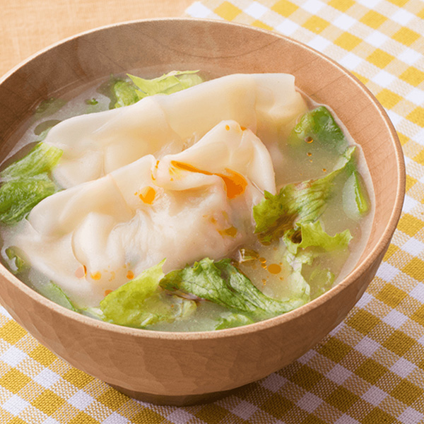 レタスと餃子のみそ汁