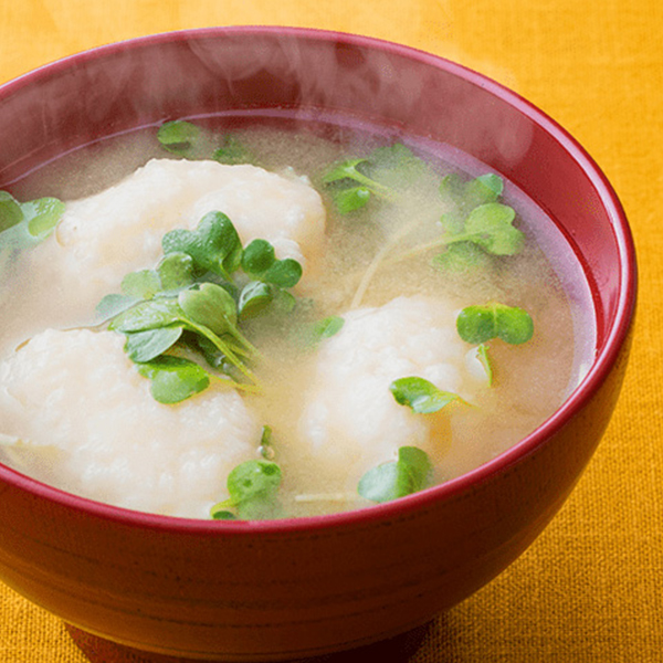 大和いも団子と貝割れ菜のみそ汁