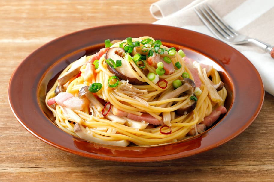 きのこのガーリックアンチョビ風パスタ