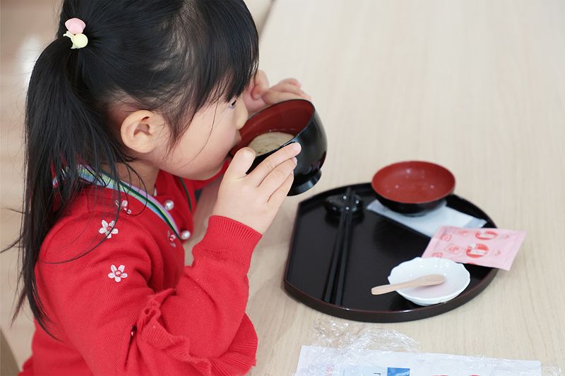 うま味、おいしさへのこだわりを試食で実感