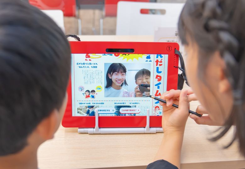 取材内容をタブレットで編集