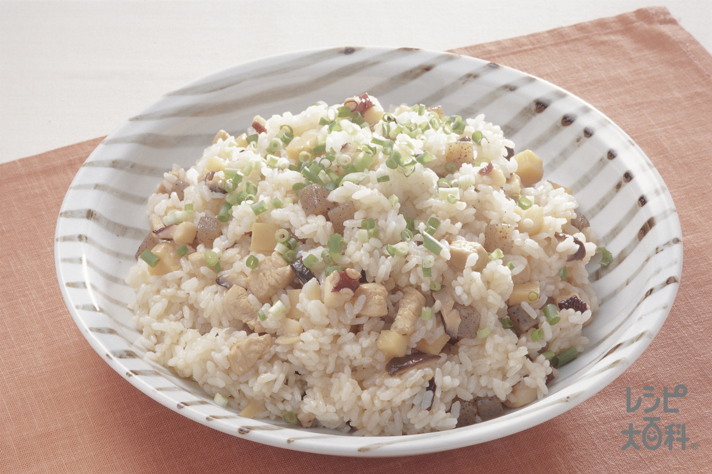 たこと鶏肉の混ぜご飯