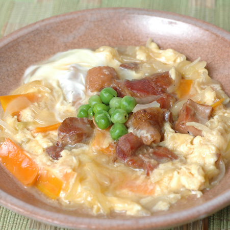 「缶詰の焼き鳥」で親子煮