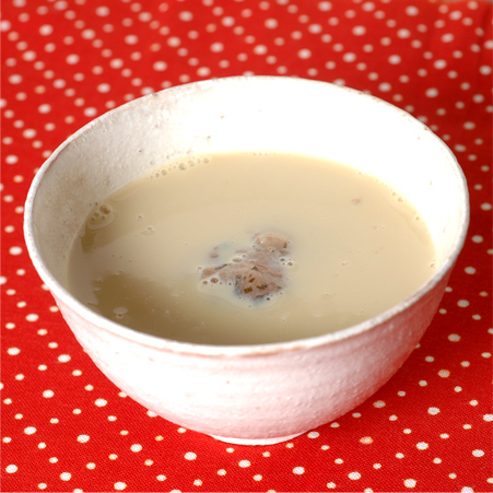 ＜栄養補給の＞桜もち風味の汁粉