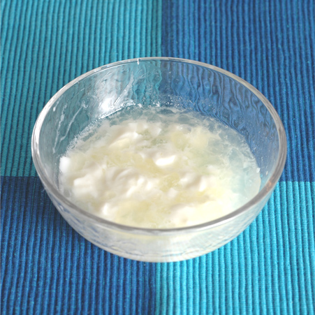 <栄養補給の>杏仁豆腐デザート
