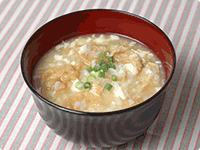 「いなり寿司」で卵豆腐とお揚げの雑炊