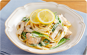 鶏肉と水菜のレモンクリームパスタ